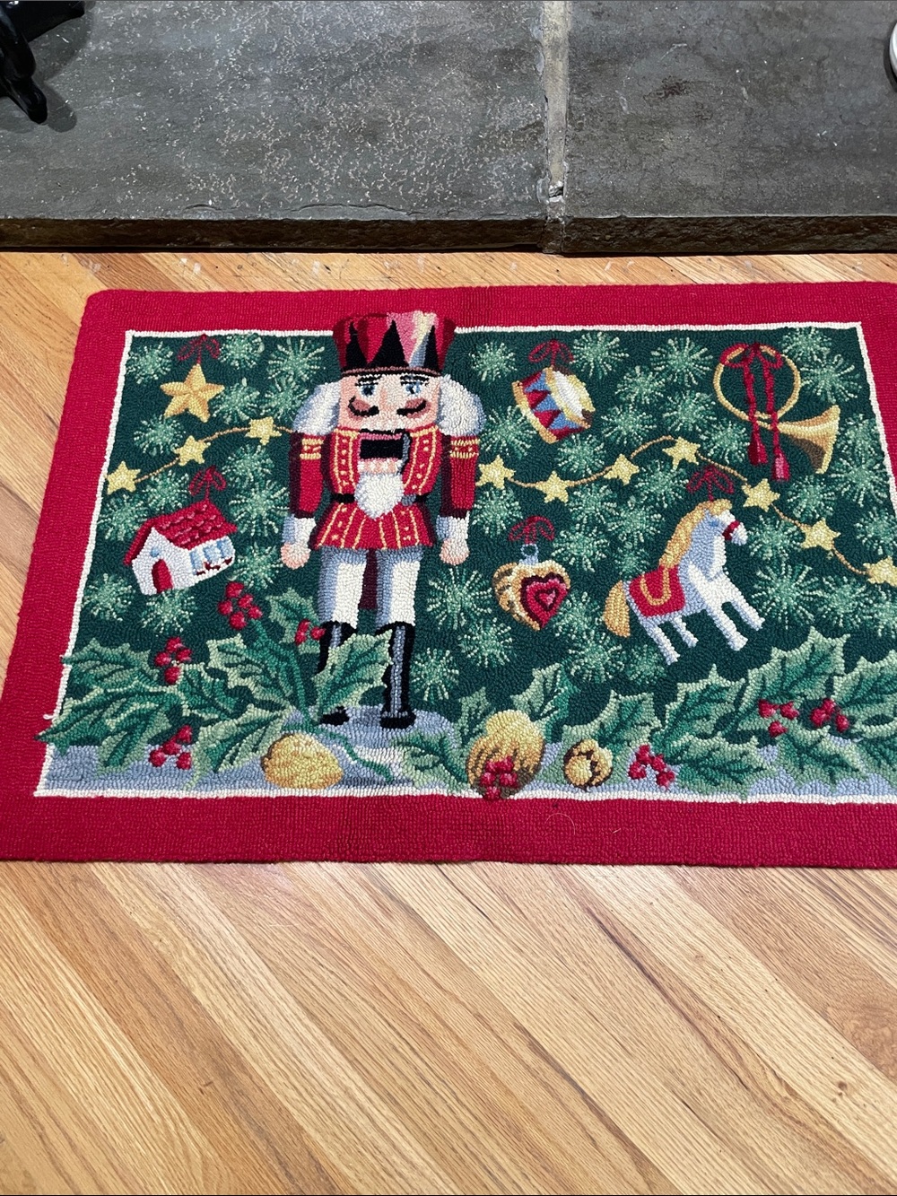 Nutcracker Decorative Hooked 100% Wool Accent Rug
